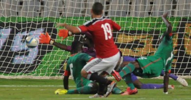 لقطة من مباراة مصر وبوركينا فاسو