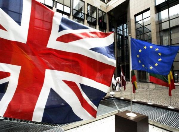 محادثات الاتحاد الأوروبي وبريطانيا تواجه عقبات