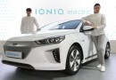 شركة هيونداي موتور تكشف النقاب عن سيارة آيونيك الكهربائية في معرض EV