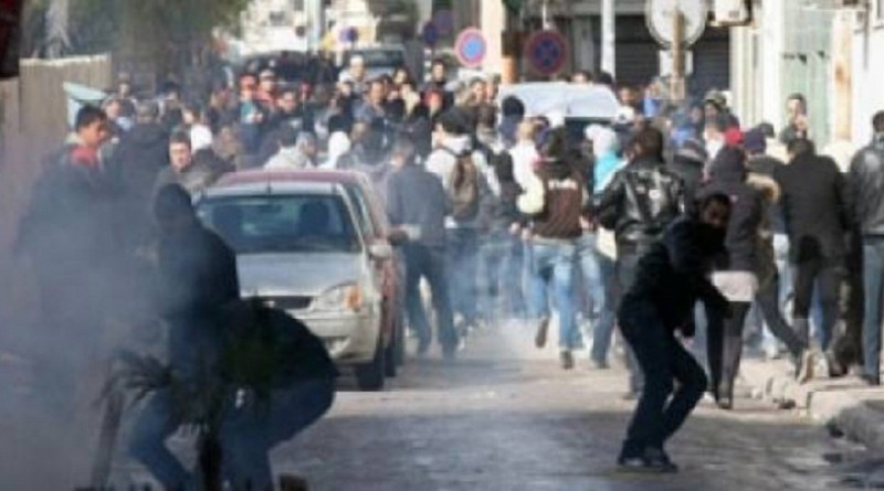 بعد هجمات الإثنين الدامية.. تونس تعزل مسؤولا محليا في "بن قردان"