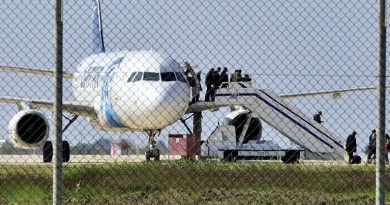 دميتري بيسكوف: الحديث عن تأثير خطف الطائرة المصرية على استئناف الرحلات سابق لأوانه