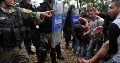 الشرطة: مقدونيا تعيد نحو 600 مهاجر إلى اليونان