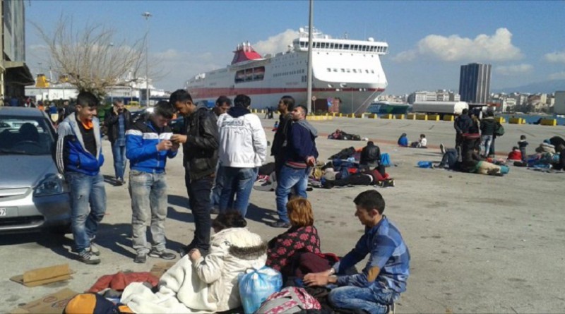 مليون لاجئ عبروا إلى اليونان منذ مطلع 2015