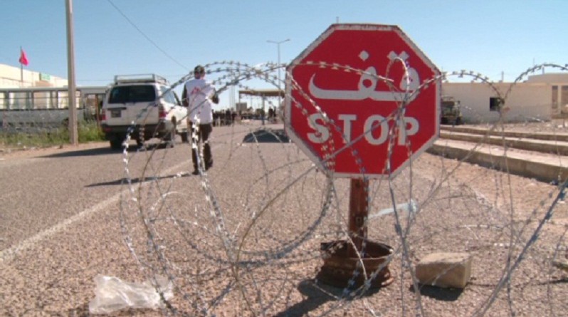 تونس تغلق حدودها مع ليبيا