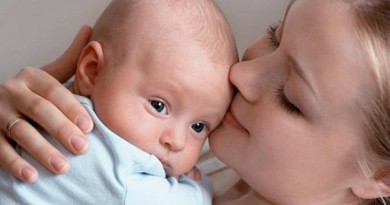 الأمهات البدينات قد يجدن صعوبة في الرضاعة الطبيعية