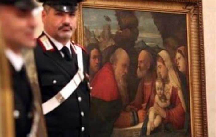 الشرطة الإيطالية تسترد لوحات سرقتها قوات النازي في ميلانو