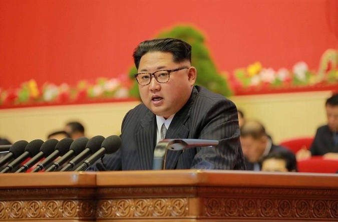 الزعيم الكوري الشمالي يتعهد بالقيام بواجب عدم انتشار الاسلحة النووية والنزع النووي