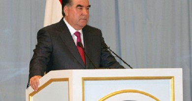 الرئيس الطاجيكي إمام علي رحمانوف
