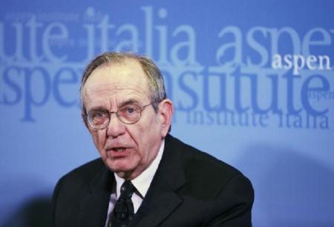 وزير الاقتصاد الإيطالي بيير كارلو بادوان
