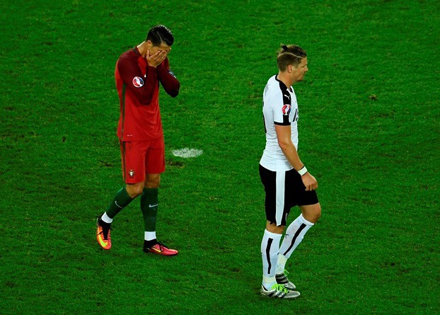 البرتغال تتعادل سلبيًا أمام النمسا رونالدو يهدر ركلة جزاء (صور)
