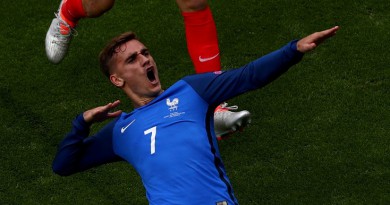 فرنسا تنهي مغامرة إيرلندا وتتأهل إلى ربع النهائي اليورو (صور)