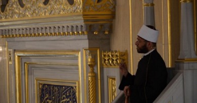الأزهري يوجه رسائل للعالم من مسجد "قلب الشيشان"