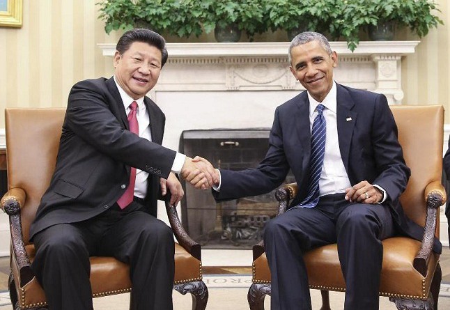 الرئيس الأمريكي باراك أوباما ونظيره الصيني شي جين بينج