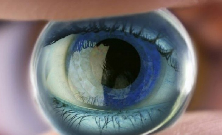 عين اصطناعية قد توفّر الرؤية الالكترونية للمكفوفين