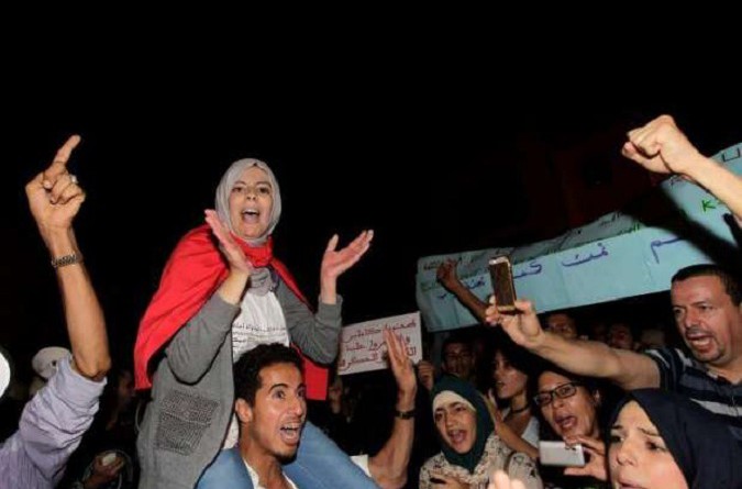 بالصور: الآلاف يتظاهرون في المغرب احتجاجًا على مقتل "بائع السمك".. والداخلية: نعتزم معاقبة المسؤولين