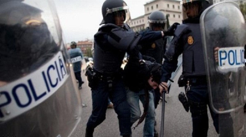 اعتقال أربعة مشتبه بصلتهم بمتشددين إسلاميين بإسبانيا والمغرب