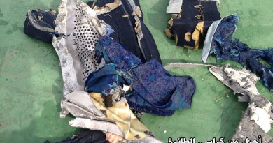 وزارة الطيران المصرية: العثور على آثار متفجرات في رفات ضحايا طائرة مصر للطيران المنكوبة