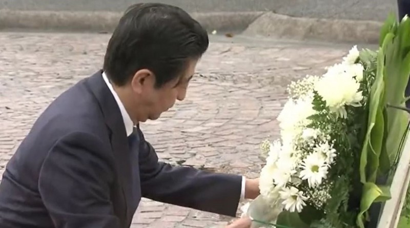 Japanese prime minister lays wreaths at Hawaii cemeteries
