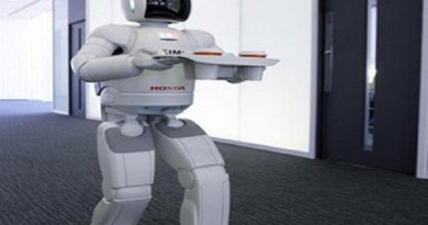 روبوت يؤدي "كل المهام الزوجية".. وباحثون يراهنون على تزويد الدمى الحقيقية بالذكاء الصناعي