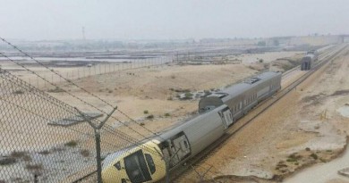 السيول تتسبب في حادث قطار بالسعودية وإصابة 18