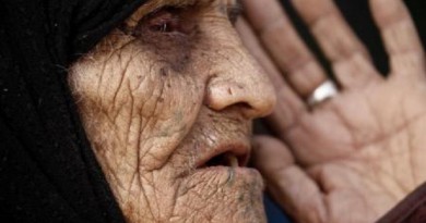 بعد إنقاذها من الموصل.. عراقية مسنة: "ما شفنا مثل ها الحرب"