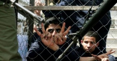 1300 اسير فلسطيني يبدأون اضرابًا عن الطعام