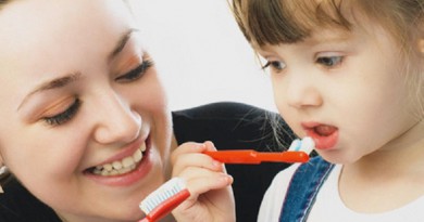 لماذا يجب تغيير فرشاة الأسنان بانتظام؟