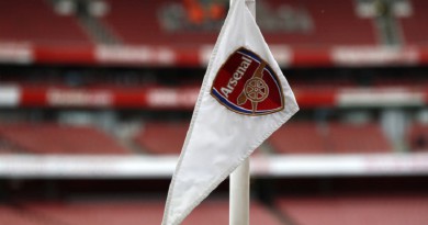 هل يستحوذ عثمانوف على أرسنال ؟