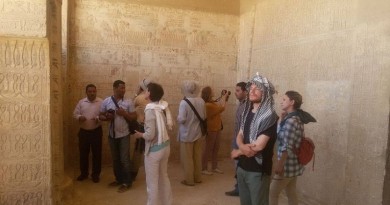 بعثة جامعة القاهرة تكتشف مقبرة أثرية في المنيا