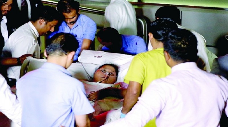 20 طبيباً لعلاج إيمان عبد العاطي في مستشفى برجيل ب "ابوظبى"