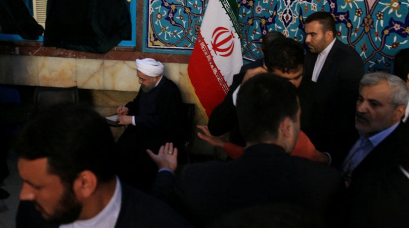 روحاني يفوز بفترة رئاسية ثانية