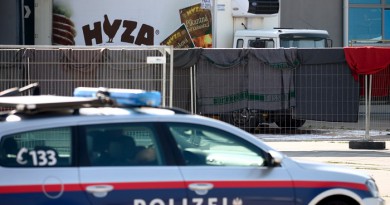 الادعاء: لم يكن بوسع السلطات المجرية منع وفاة 71 مهاجرا اختناقا