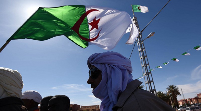 الجزائر توافق على استقبال لاجئين سوريين رفض المغرب استقبالهم