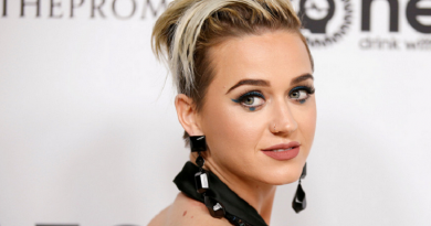 كيتي بيري أول شخص يحقق 100 مليون متابع على تويتر