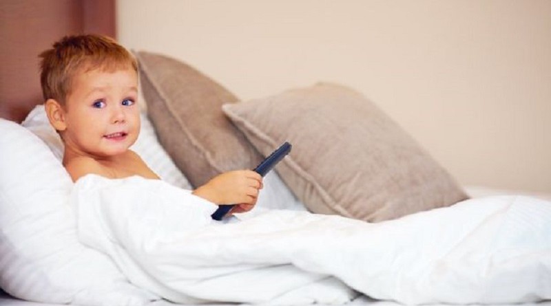 دراسة: غرف الأطفال المزودة بالتلفزيونات "تزيد من خطر تعرضهم للبدانة"