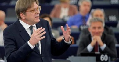 مسؤول أوروبي: يمكن لبريطانيا البقاء في الاتحاد الأوروبي لكن دون امتيازات