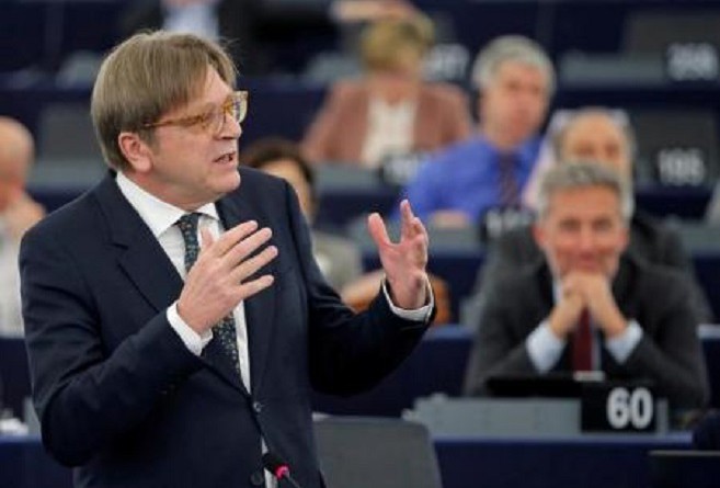 مسؤول أوروبي: يمكن لبريطانيا البقاء في الاتحاد الأوروبي لكن دون امتيازات