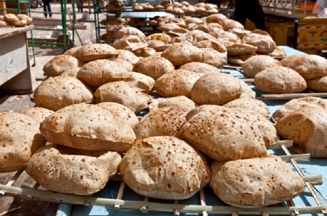 التموين تقترح تعديلات على نظام دعم الخبز