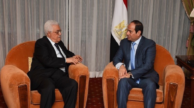 قمة فلسطينية مصرية وسط "أزمة صامتة" على خلفية استضافة القاهرة لقاء حماس ودحلان