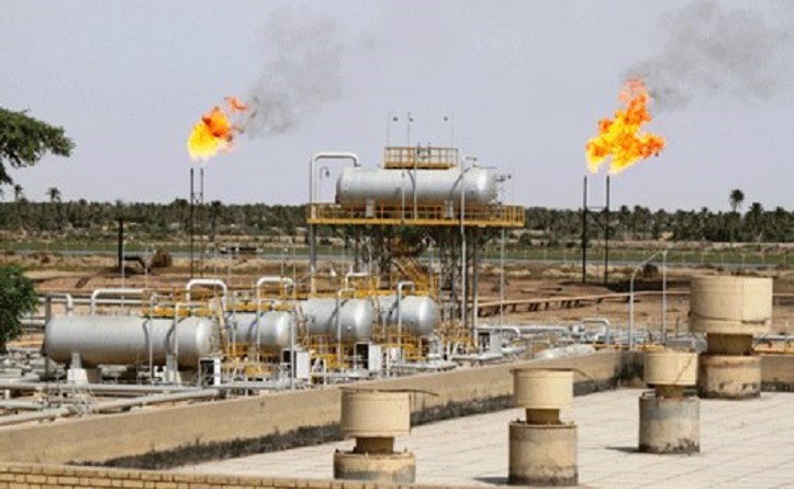 وزارة النفط: العراق يحفر أول بئر في حقل الحويزة قرب حدود إيران
