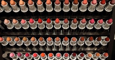 How to Get Free MAC Lipstick This Weekend