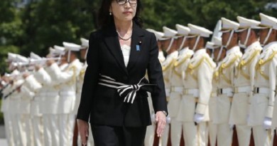 بسبب إخفاء وثائق عسكرية.. وزيرة الدفاع اليابانية تستقيل