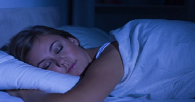 النوم في الظلام يحمي النساء من سرطان الثدي!