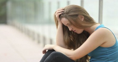اخطاء شائعة في تربية البنات في سن المراهقة