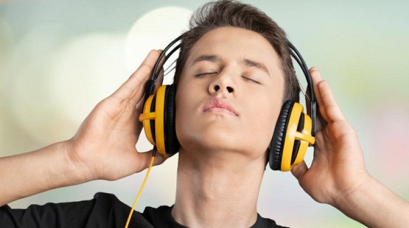 دراسة: الاستماع للموسيقى المبهجة قد ينتج أفكارا مبتكرة