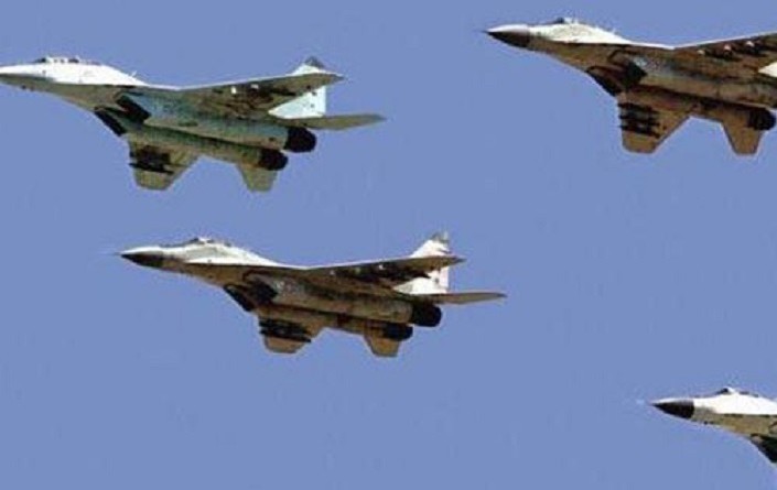 سانا: الطيران السوري يدمر أوكارًا لداعش في دير الزور