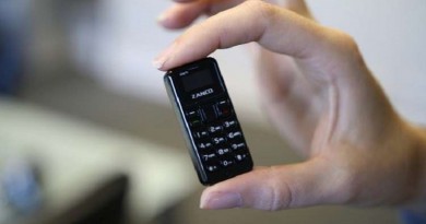 أصغر هاتف في العالم!