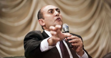 خالد علي ينسحب من انتخابات الرئاسة في مصر