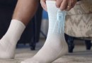 علماء يطورون جوارب ذكية تحمي مرضى السكري من “الكابوس”