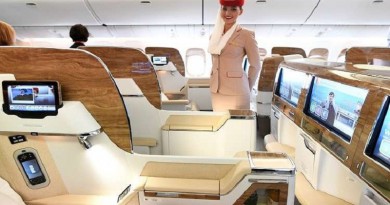 "طيران الإمارات" تحت رحمة القباطنة